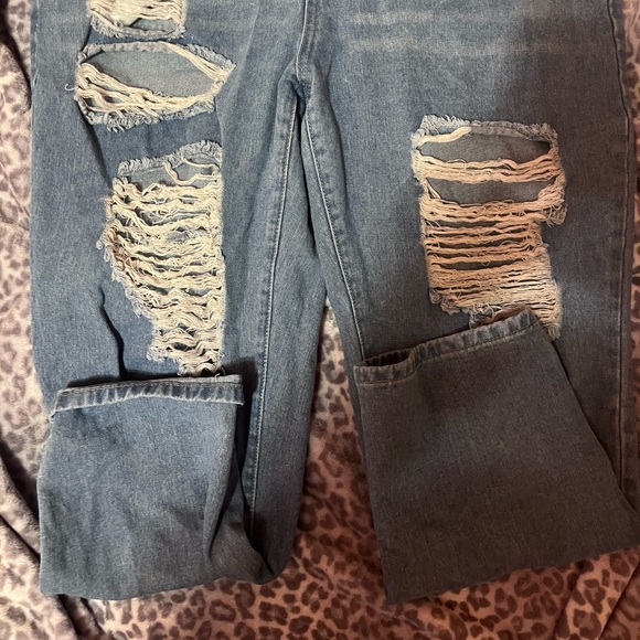 Shein ripped jeans worn TWICE - Picture 1 of 5
